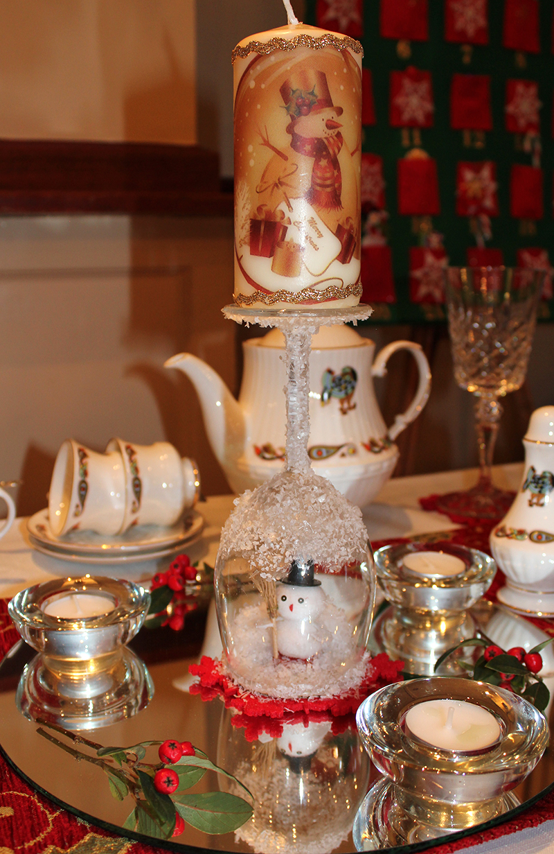 Table Centrepiece - a snowman candleholder