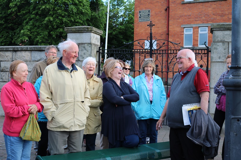 ICA members enjoy a joke with John Finlay